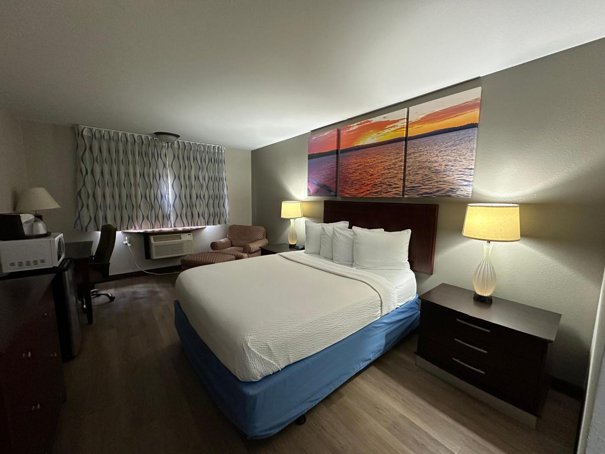 Days Inn & Suites By Wyndham Stevens Point Exteriér fotografie