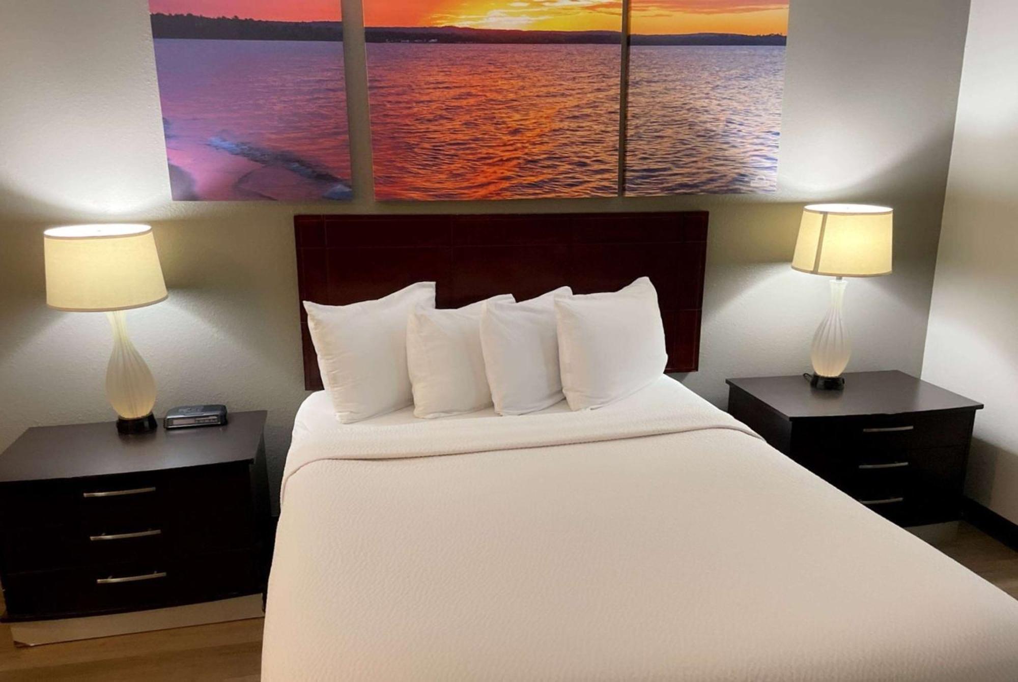 Days Inn & Suites By Wyndham Stevens Point Exteriér fotografie